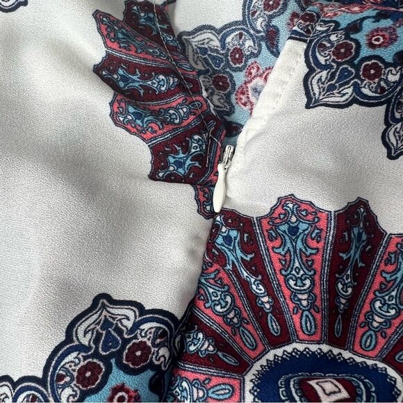 Almost Famous Woman High Collar Halter Short Romper Paisley Size Medium - Picture 8 of 13